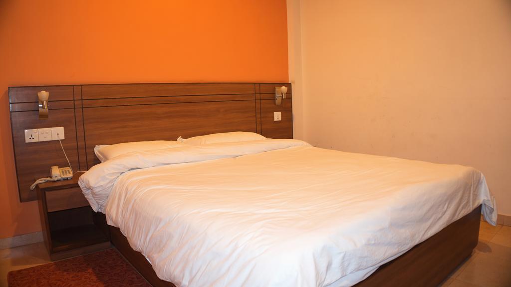 Aryal International Hotel Kathmandu Room photo